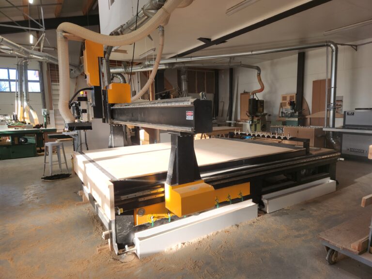 Fraiseuse cnc L2030 2000x3000mm 4 axes ATC changeur d'outil automatique LUQUE Machines